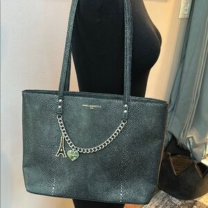 Karl Lagerfeld 🖤🤍🖤 Black Chain Accent Tote (EUC)